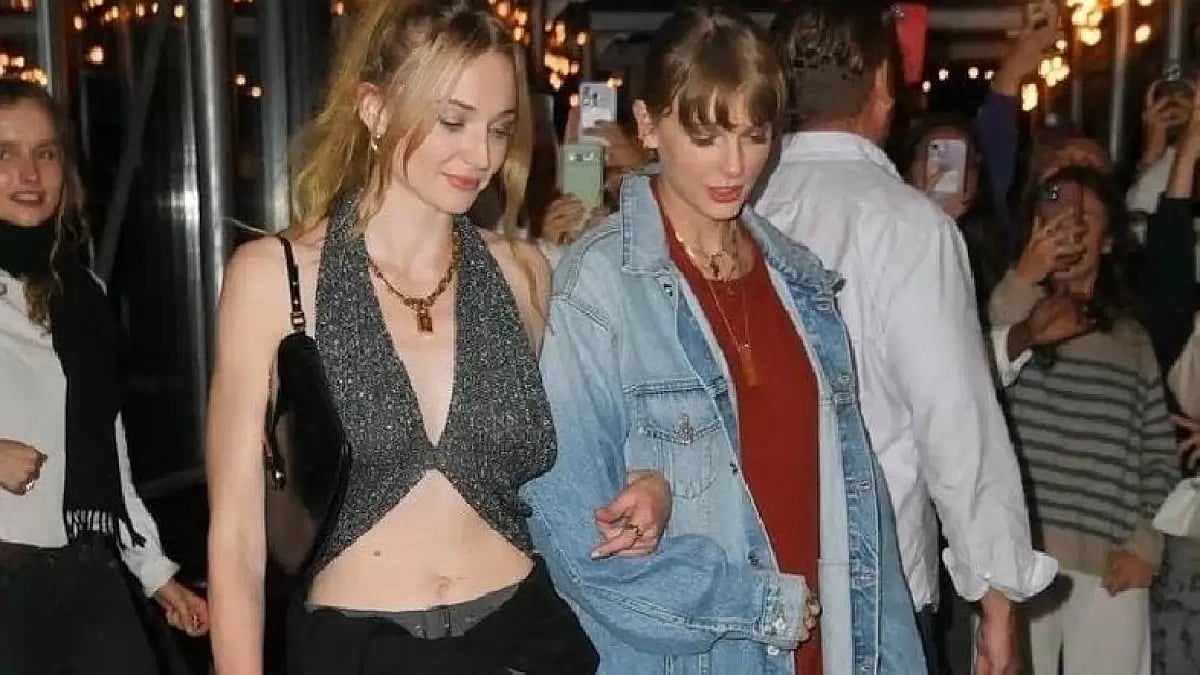 Sophie Turners Another Night Out With Taylor Swift