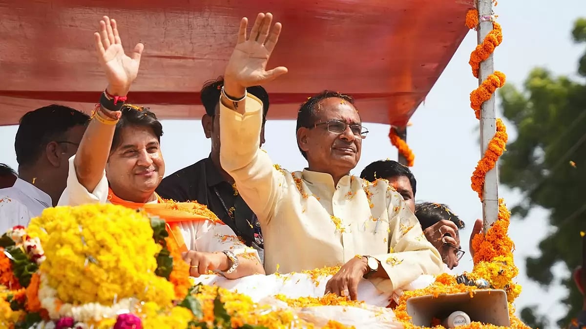 Jyotiraditya Scindia, Shivraj Singh Chouhan