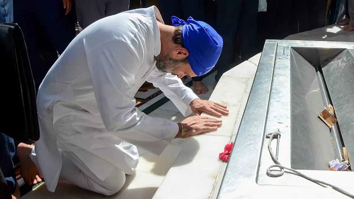 Rahul Gandhi at Golden Temple