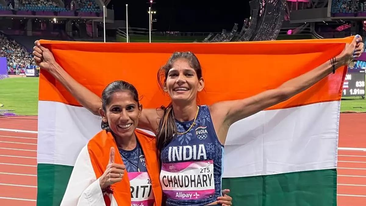 Parul Chaudhary and Priti Lamba after winning silver and bronze medals respectively in the steeplechase event at the Asian Games 2023.