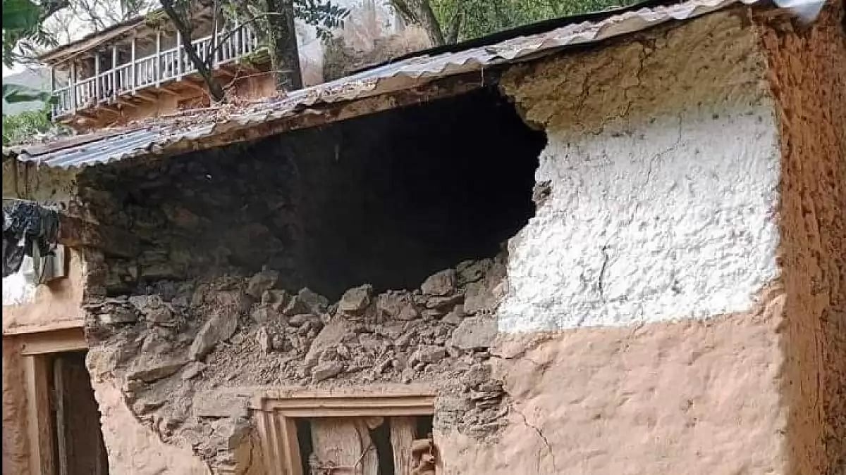 6.1 Magnitude Earthquake Hits Kathmandu Valley