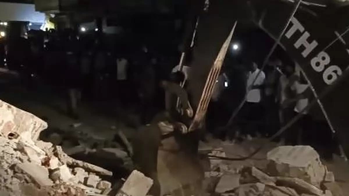 Rescue operations underway in Madhya Pradesh's Satna after a building collapse
