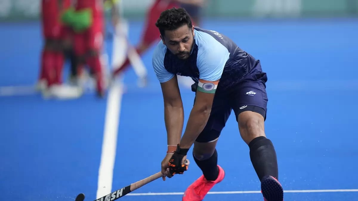 Harmanpreet Singh in action during the India vs Singapore Asian Games 2023 match.