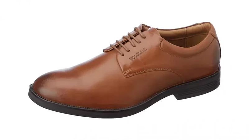 10 Best Formal Shoes for Men in India 2023