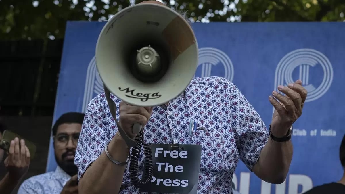 A protest against NewsClick raids - null