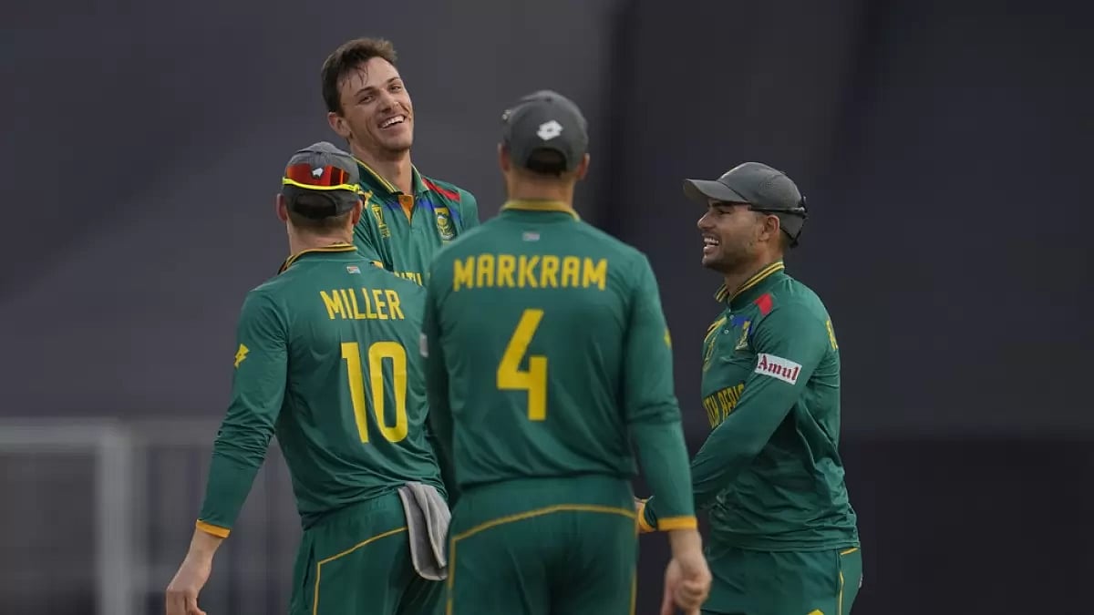 Sri Lanka take on South Africa in the ODI World Cup encounter