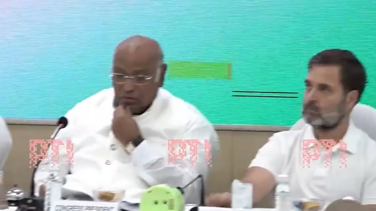 Congress President Mallikarjun Kharge at Congress Working Committee meeting in New Delhi.