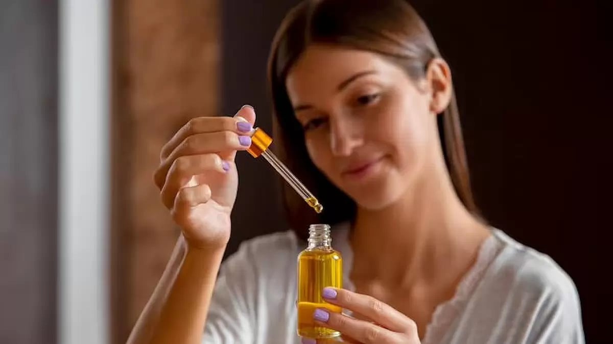  5 Best Face Serums To Treat Acne Prone Skin