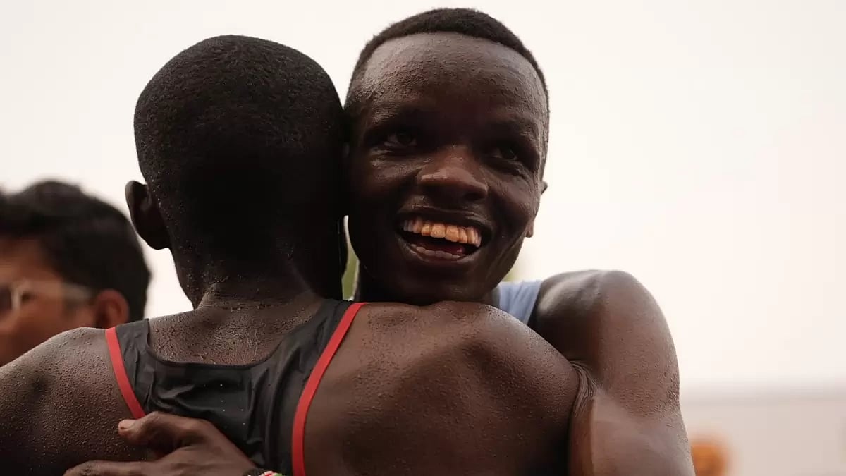 Daniel Ebenyo celebrates his victory