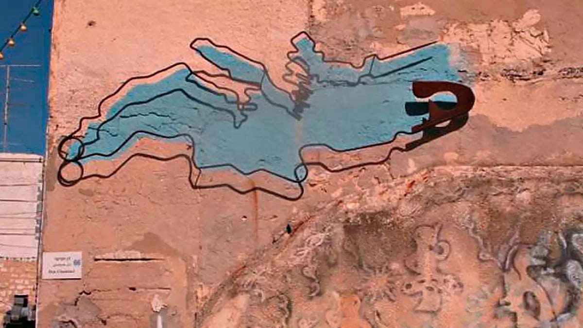 Work by Dan Hamitzer on a street wall in Wadi Nisnas