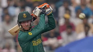 Heinrich Klaasen en route his match-winning century in Mumbai.