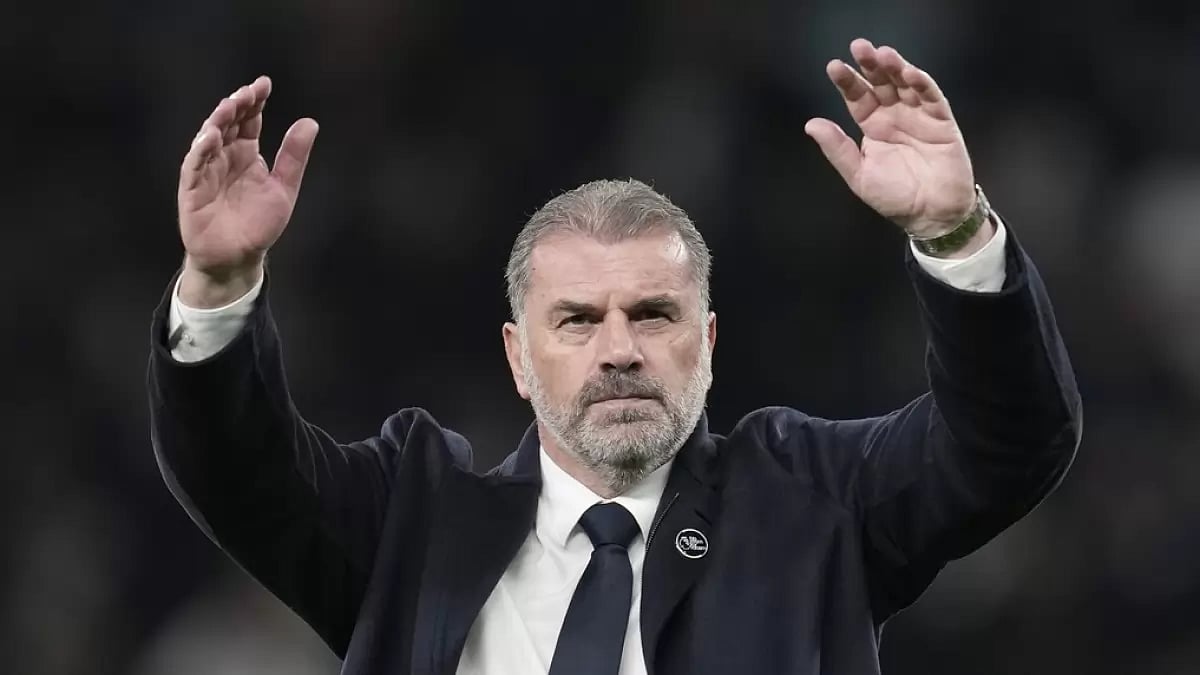 Tottenham manager Ange Postecoglou thanks fans after the game against Fulham in London.