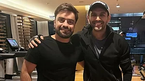 Kartik Aaryan, Rashid Khan