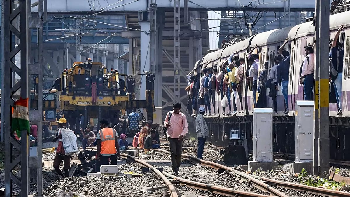 Trains cancelled in Mumbai