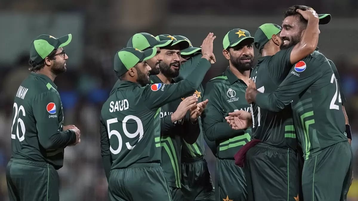 Usama Mir (extreme right) celebrates Rassie van der Dussen's wicket in Chennai.