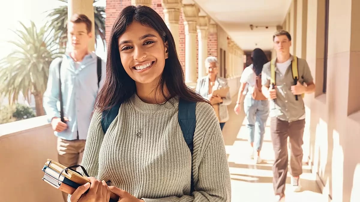 Students at Xavier University School of Medicine, Aruba
