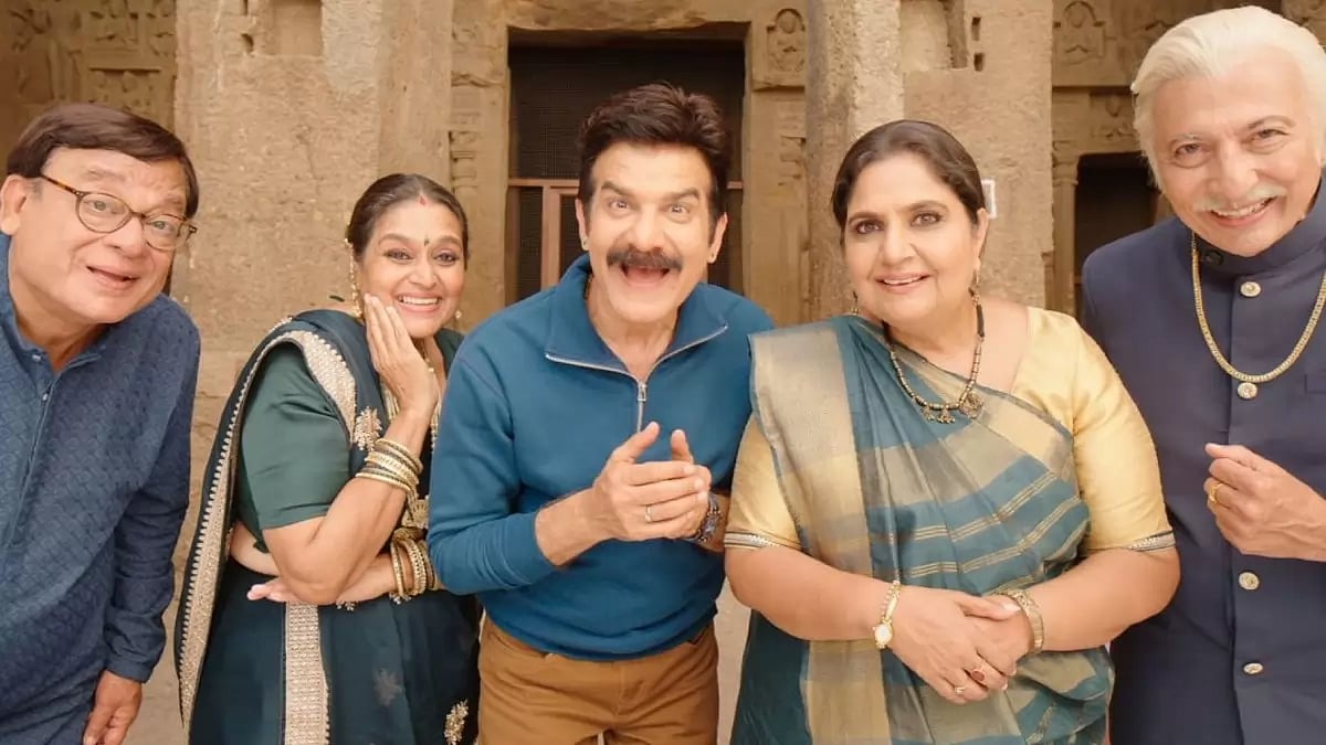 A Still From ‘Khichdi 2 - Mission Paanthukistan’