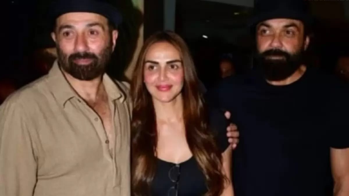 Esha Deol With Sunny, Bobby Deol