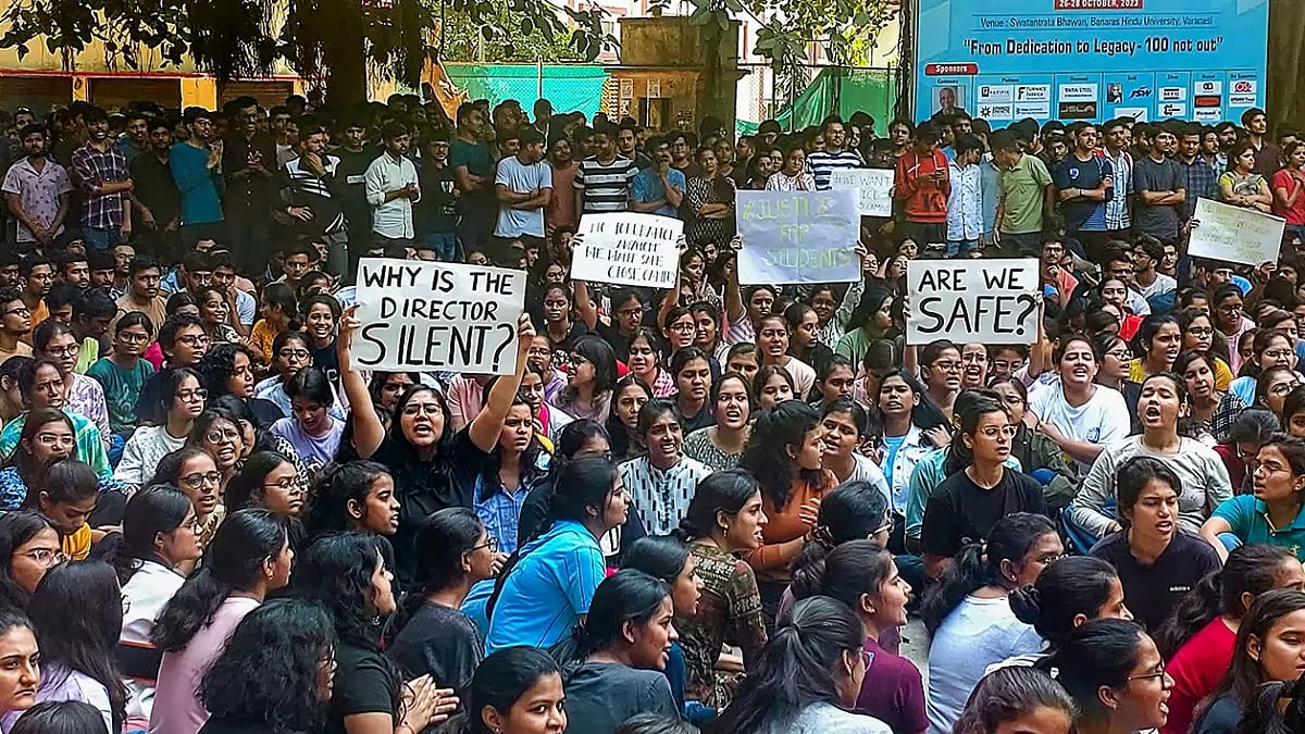 IIT-BHU students protest