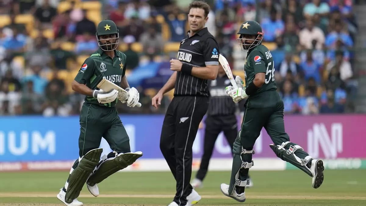 NZ vs PAK Live Score Updates, World Cup 2023: Pakistan are chasing a massive 402