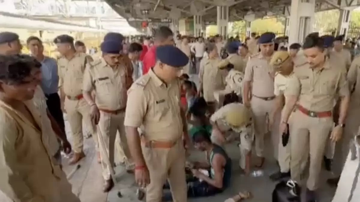 One person has died, while several others have been injured during stampede at Surat railway station