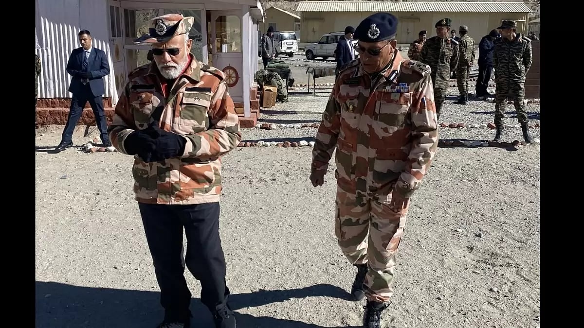 PM Modi reached Lepcha in Himachal Pradesh to celebrate Diwali with security forces.