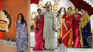 Kajol, Deb Mukherjee, Sumona Chakravarti Attend Kali Puja