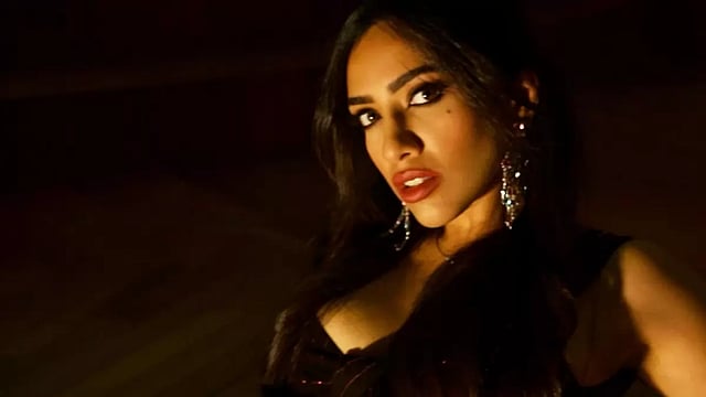 ‘Awara’: Raveena Mehta Unleashes A Musical Odyssey With Latest Single