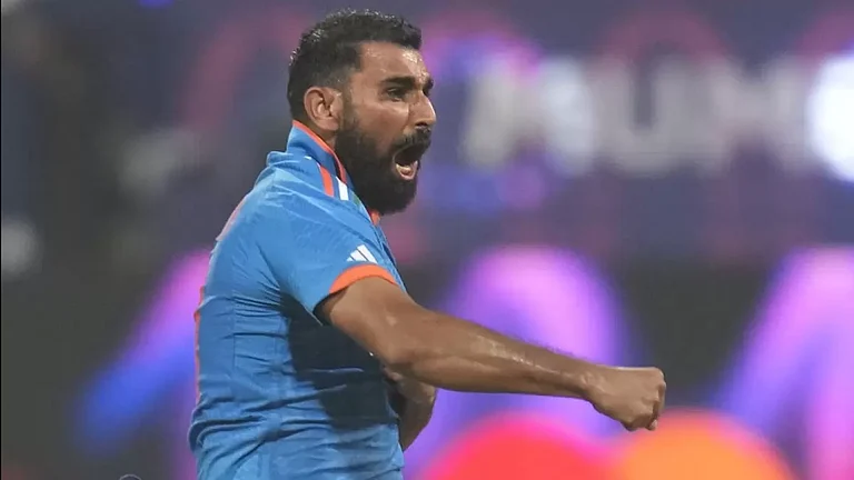 Mohammed Shami celebrates the wicket of Rachin Ravindra in the first semifinal match of the ICC Cricket World Cup 2023 - (Photo: AP)