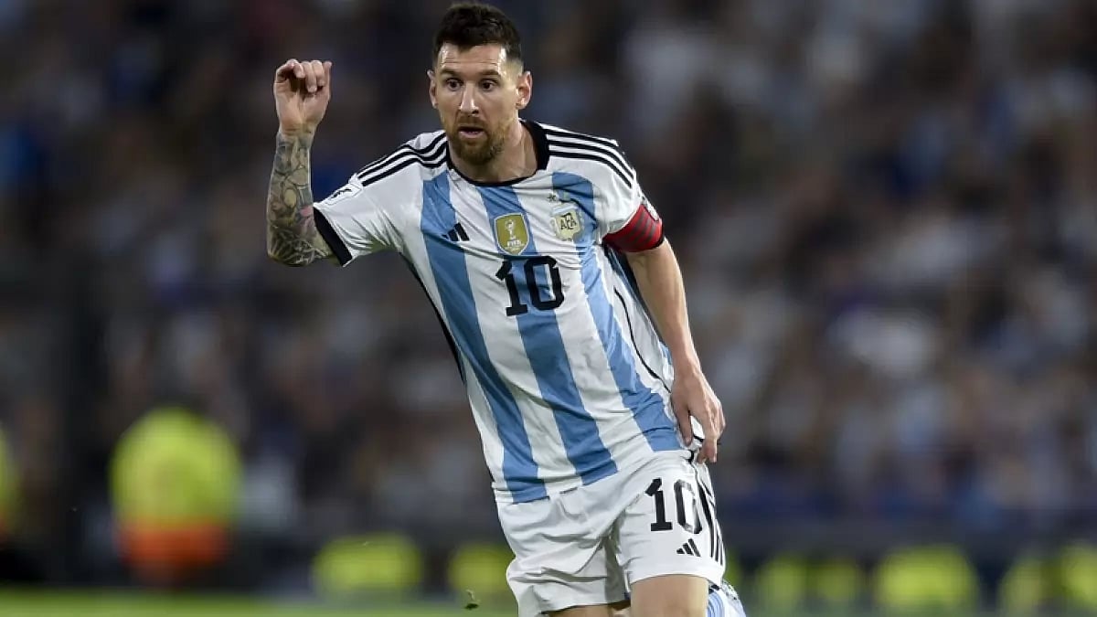 Lionel Messi in a qualifying soccer match against Uruguay for the FIFA World Cup 2026 