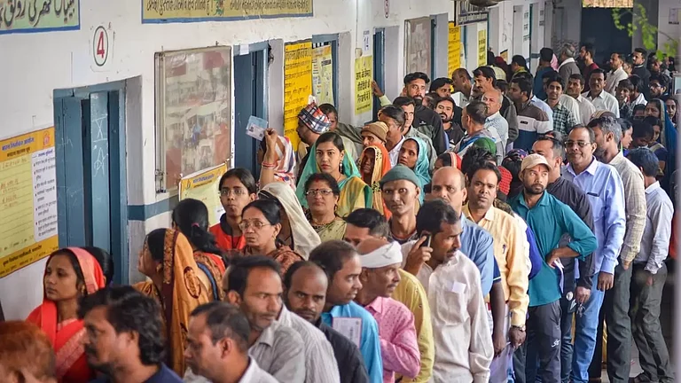 Special polling stations to be set up to enable people displaced due to the ethnic strife in Manipur cast their votes - null