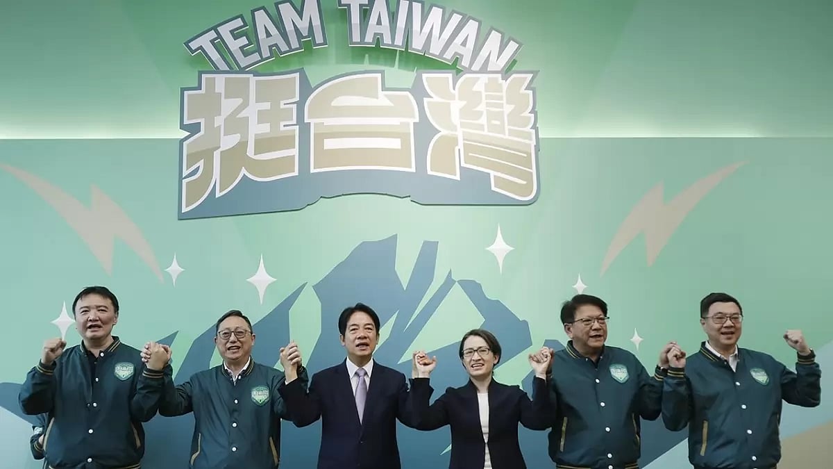DPP Presidential Candidate William Lai and Running Mate Hsiao Bi-kim at a news conference in Taipei.