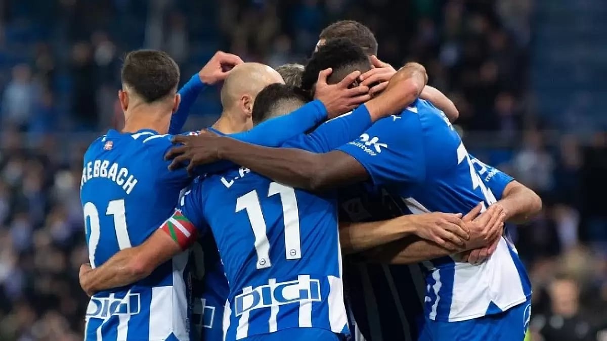 Alaves players celebrate their win against Granada in La Liga football match