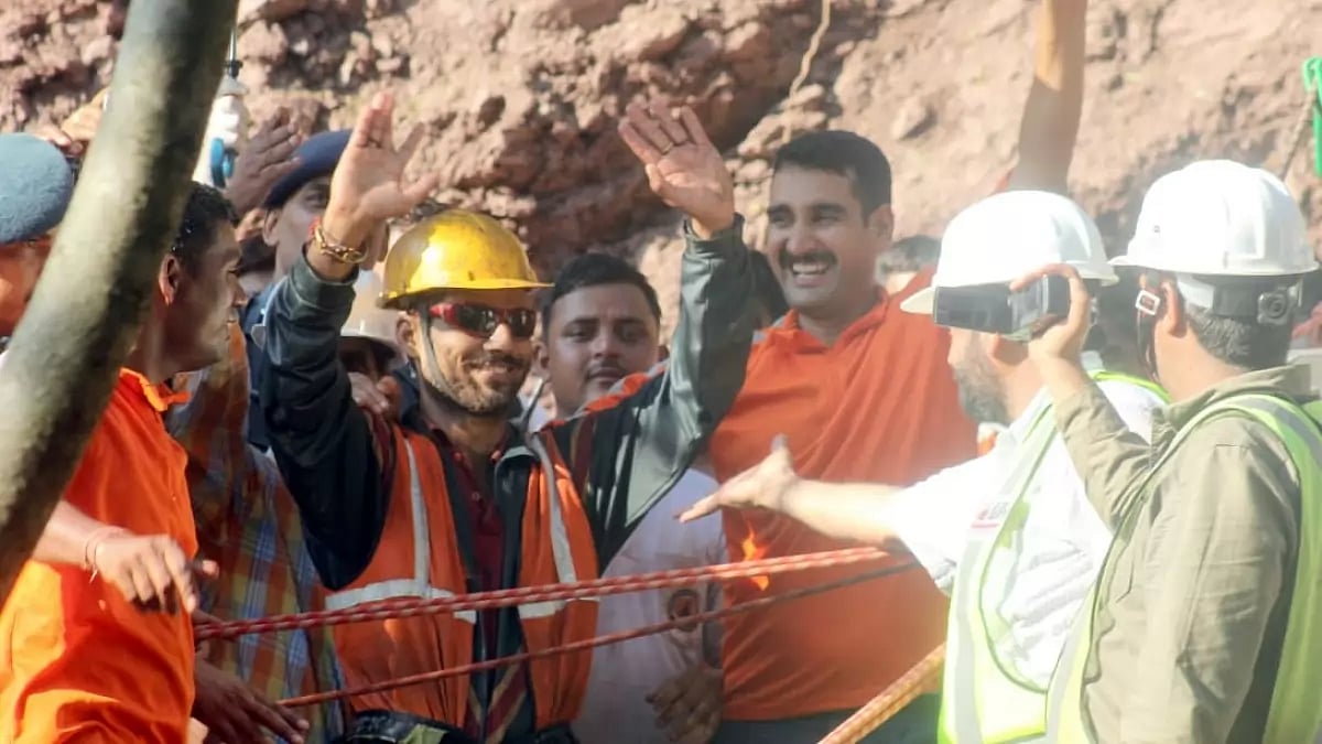 Satish Tomar after being rescued by NDRF at Bilaspur tunnel collapse in Himachal Pradesh 2015
