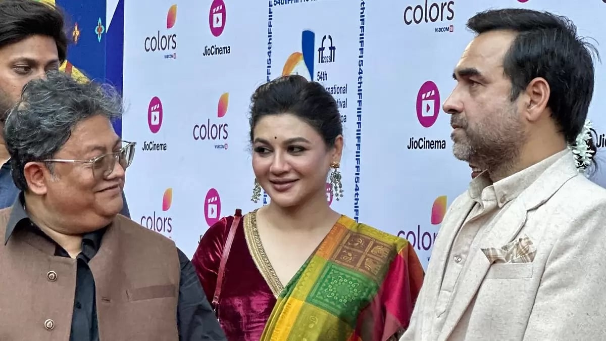 Jaya Ahsan With Aniruddha Roy Chowdhury And Pankaj Tripathi 