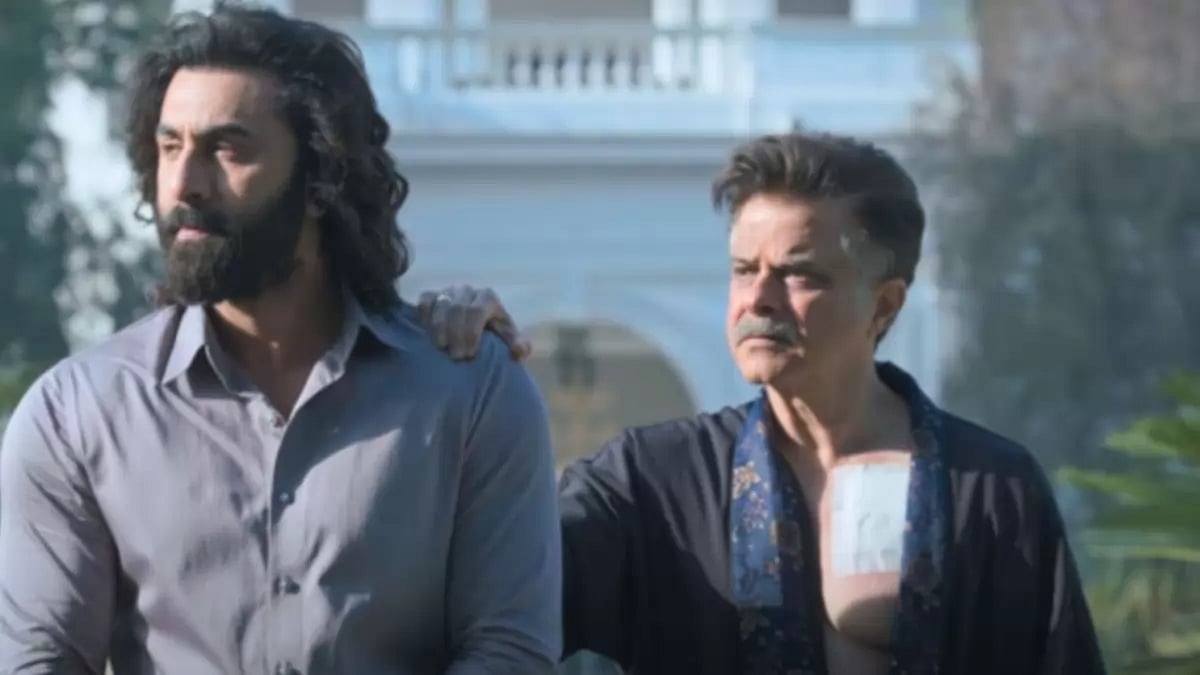 Ranbir Kapoor with Anil Kapoor in 'Animal'