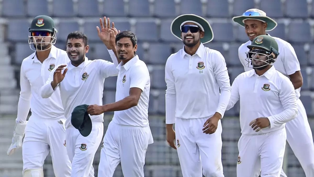 Bangladesh celebrate a Kiwi wicket during the first Test match in Sylhet.