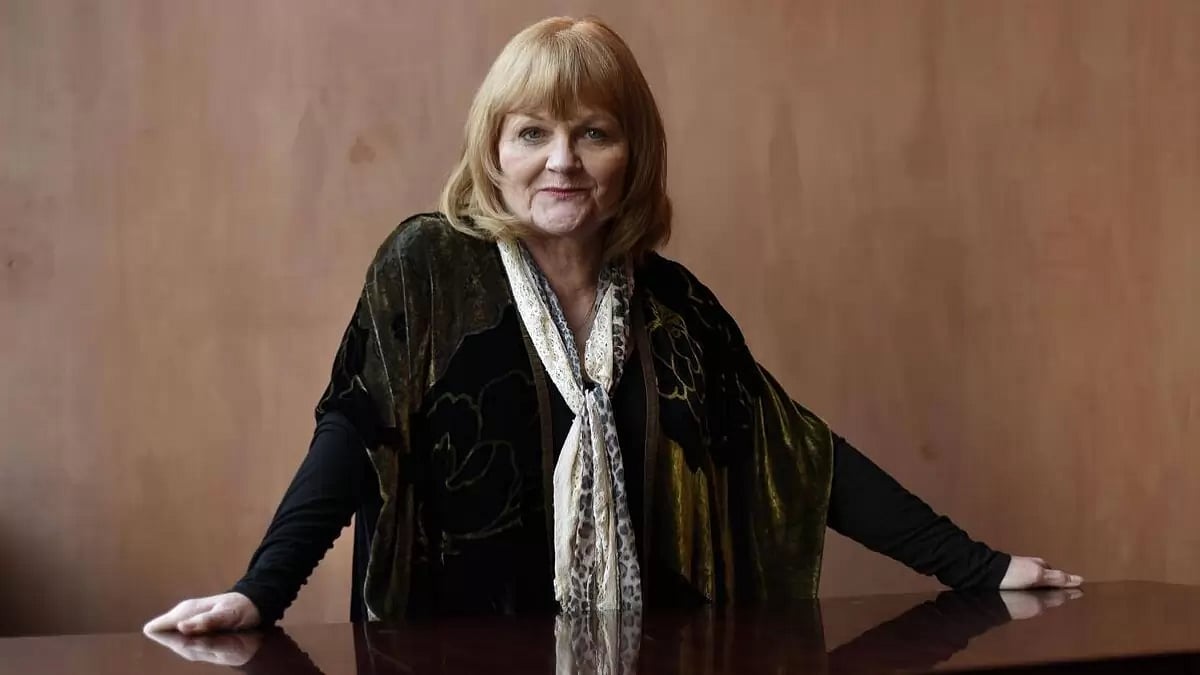Lesley Nicol