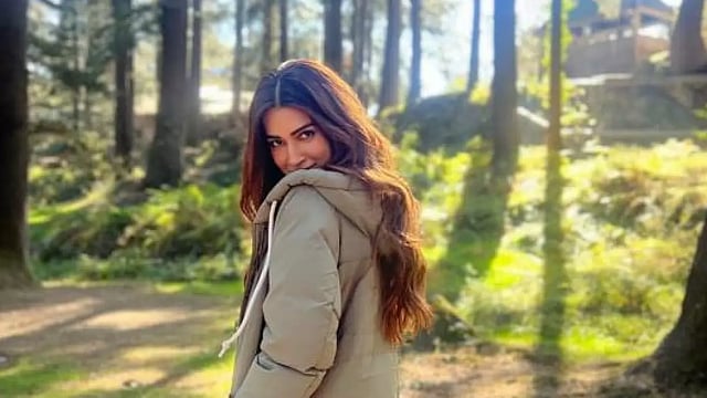 'Manali... You Are Beautiful,' Writes Kriti Sanon As She Wraps Up Shooting For 'Do Patti' In Manali