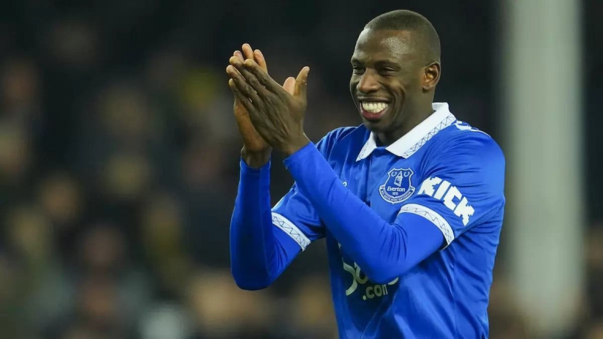 Everton's Abdoulaye Doucoure celebrates the win over Newcastle in EPL