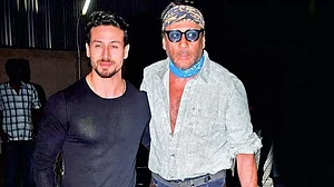Instagram : Tiger Shroff, Jackie Shroff