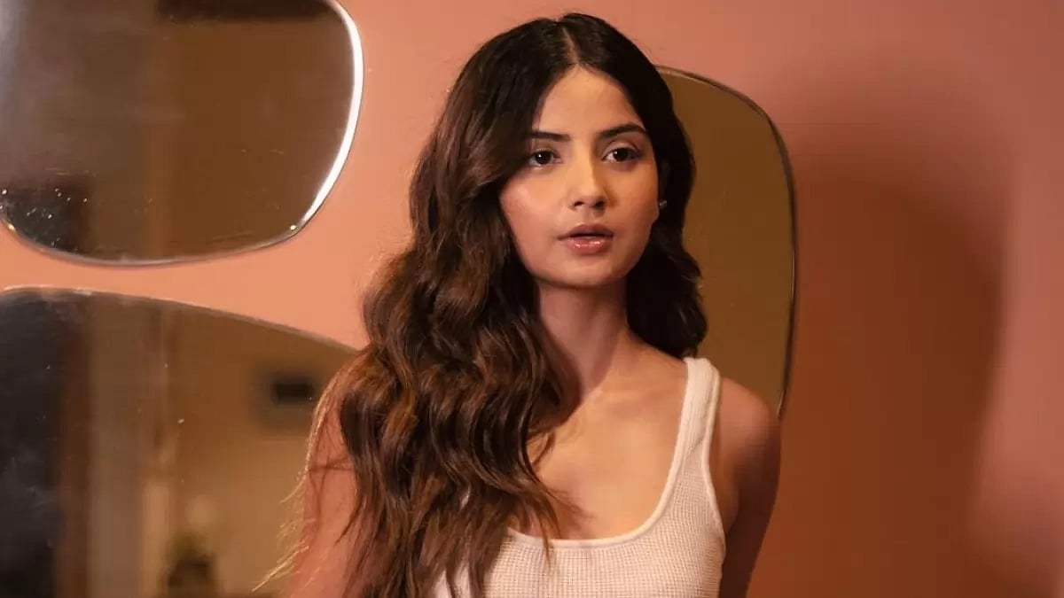 Actress Kashmira Pardeshi