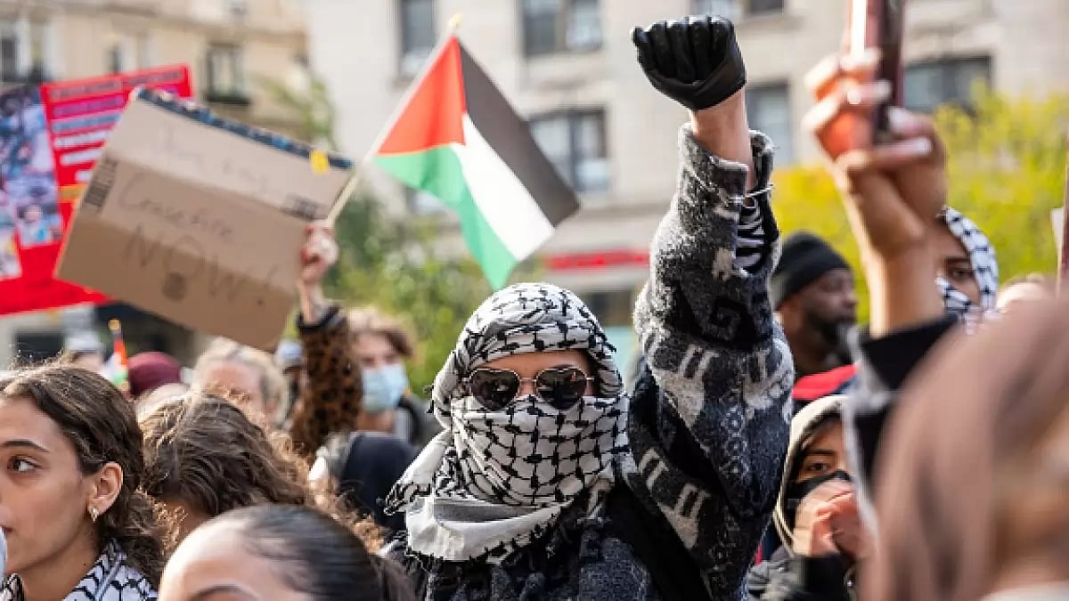 Students protest in support of Palestine and for free speech outside Columbia University campus