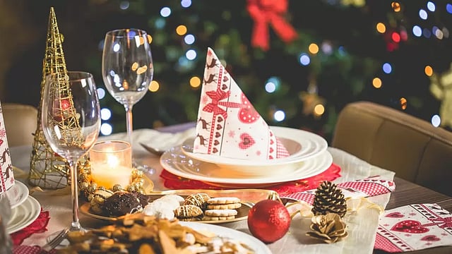 Planning To Host A Holiday Party? Here Are 6 Things You Need To Know