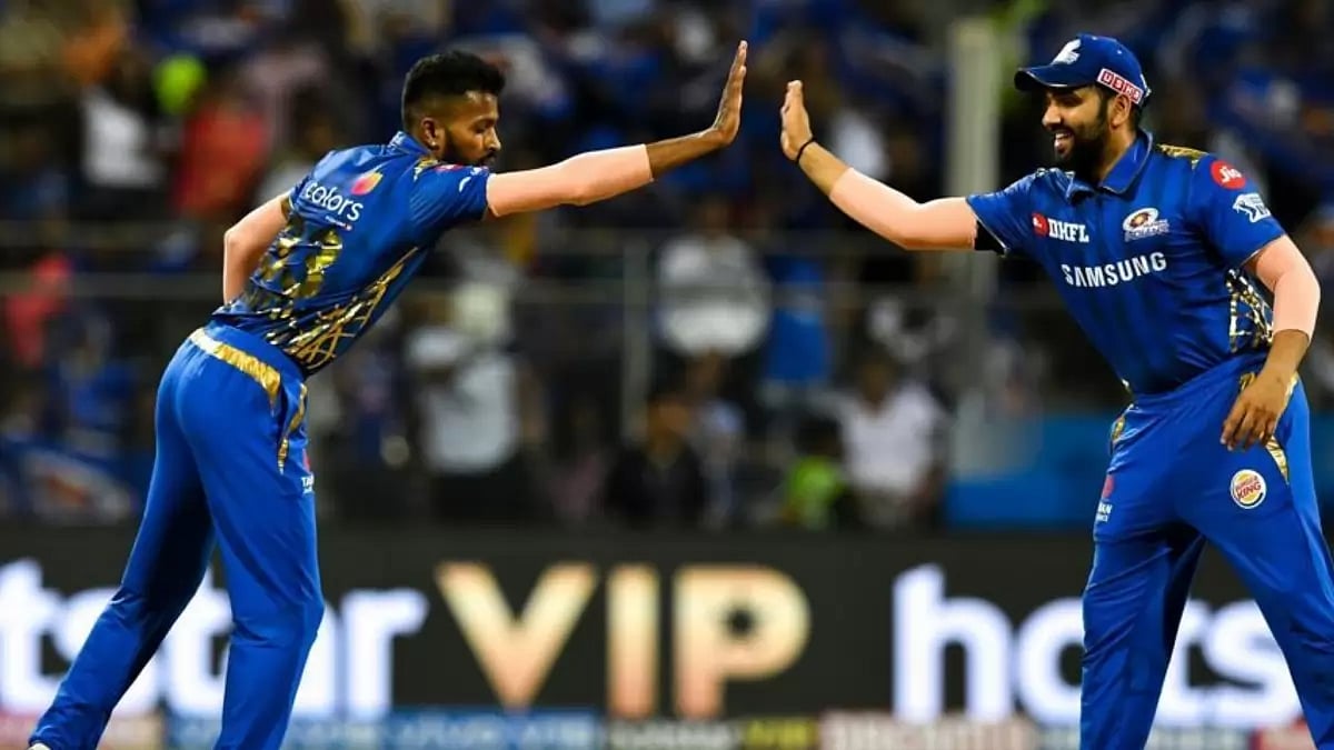 Hardik Pandya (left) has replaced Rohit Sharma as the new MI Skipper - null