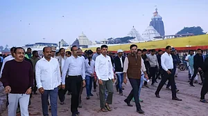 V K Pandian eviewed the crowd management system of the Shree Jagannath Temple