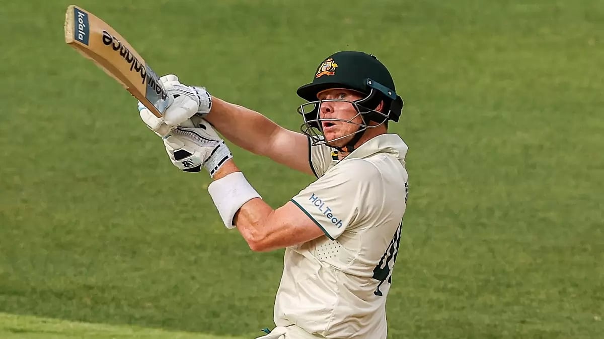 Steve Smith remained unbeaten on 43 at stumps for the hosts