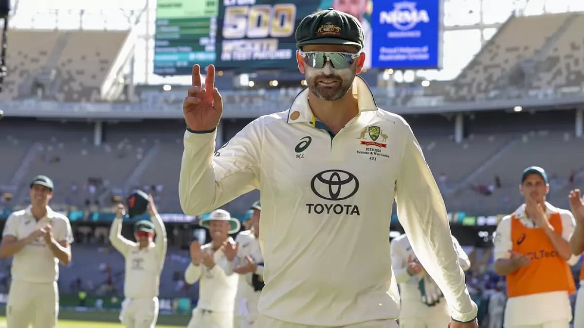 Nathan Lyon took his 500th Test wicket in Australia's 360-run win over Pakistan.