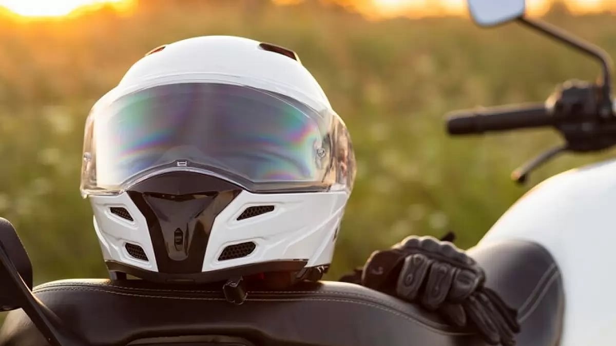 10 Best Helmets Under 5000 in India (2023)
