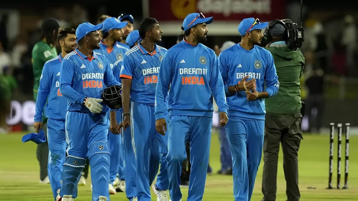 South Africa beat India by 8 wickets in the 2nd ODI